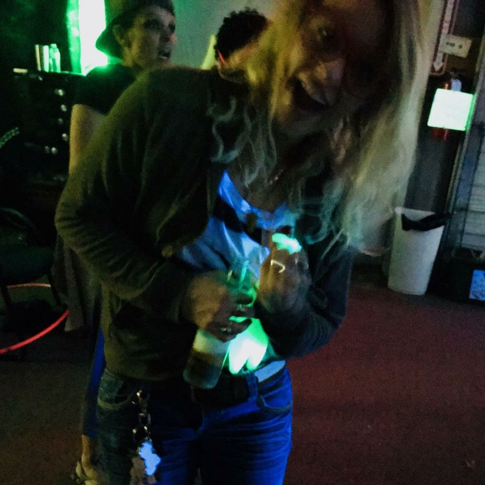 Meet your Posher, Kit